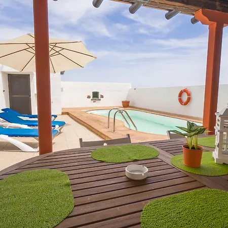 With Amazing Views, Jacuzzi And Private Pool Ferienhaus *